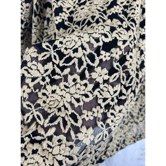 Catherines Top 4X Tan Floral Sheer Black Lined Short Sleeve - Picture 4 of 11